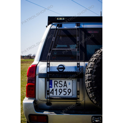 Scarita usa portbagaj Nissan Patrol Y61