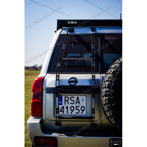 Scarita usa portbagaj Nissan Patrol Y61